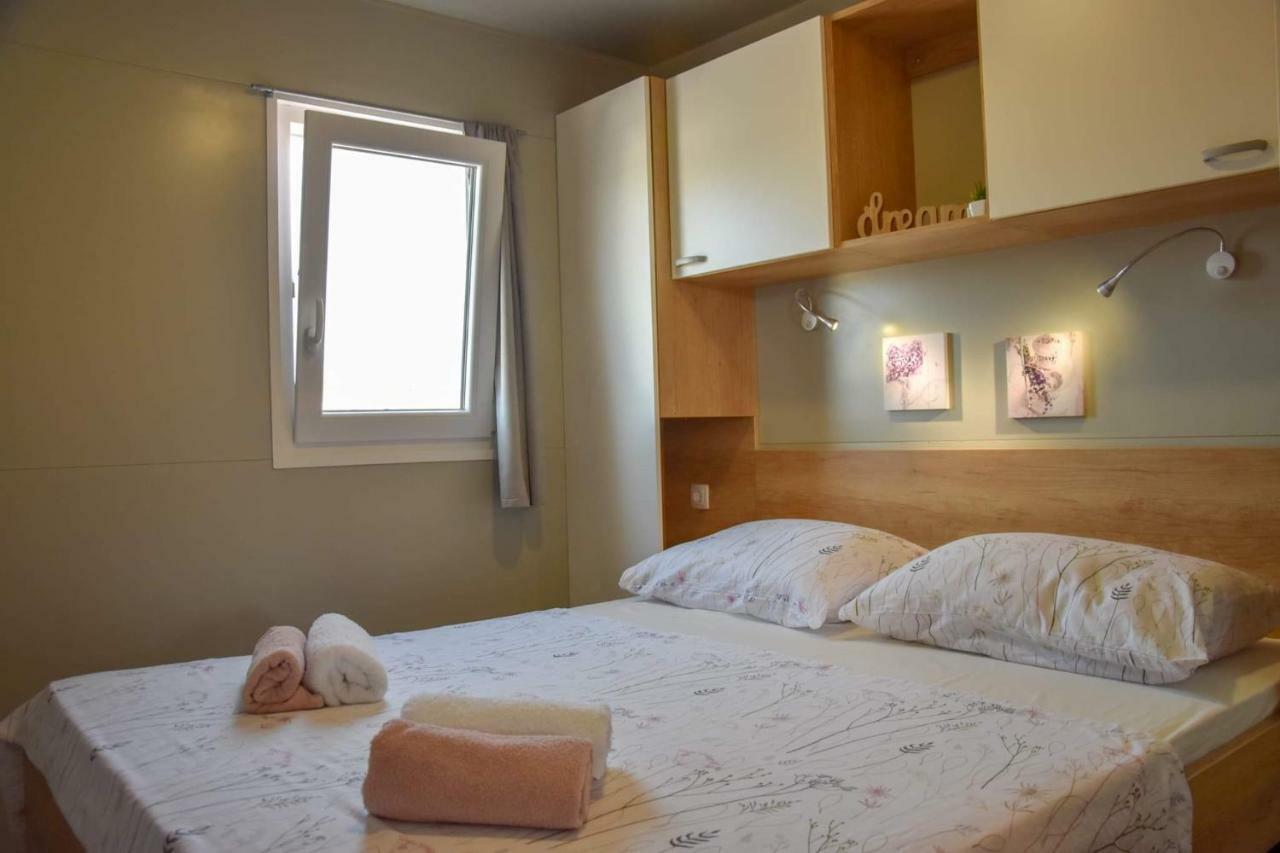 Mobile Home Laura Тисно Экстерьер фото